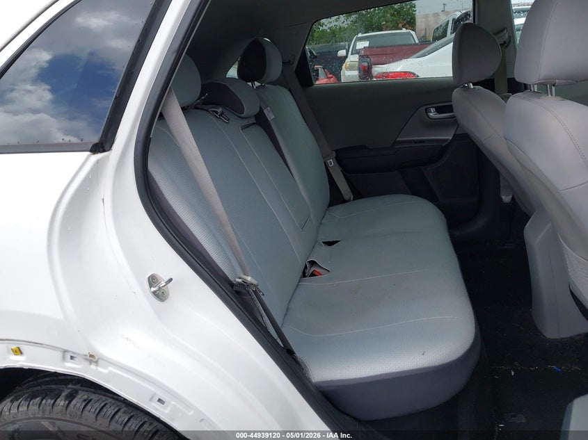 2018 Kia Niro VIN KNDCM3LD7J5211010 IAAI salvage auction — REAR END, Salvage (Hawaii), sold $1,050 on 2026-07-21 (photo 8)