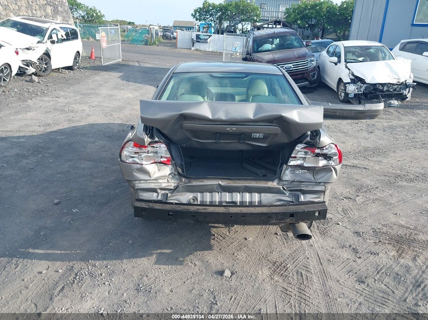 2004 Volvo S40 VIN YV1VS27544F091445 IAAI salvage auction — REAR END, Clear (Hawaii), sold $25 on 2026-08-11 (photo 6)