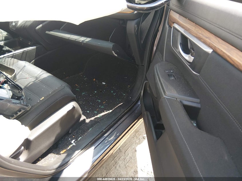 2020 Honda Cr-v VIN 7FARW1H56LE017424 IAAI salvage auction — ALL OVER, Salvage Title, sold $3,250 on 2026-07-30 (photo 5)