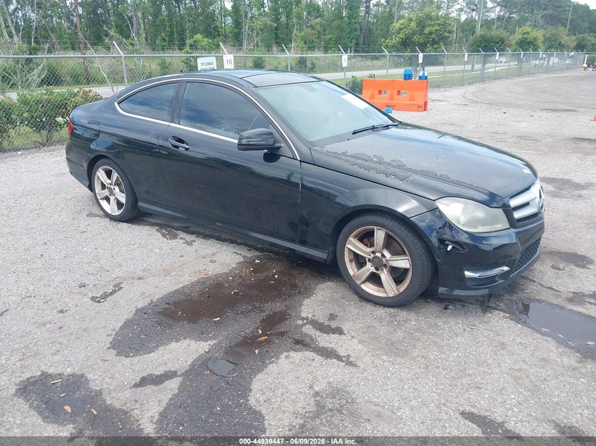 2012 Mercedes-benz C-klasse VIN WDDGJ4HB8CF836252 IAAI salvage auction — NORMAL WEAR, Clear (Florida), sold $625 on 2026-07-07 (photo 1)