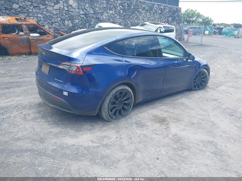 2021 Tesla Model y VIN 5YJYGDEE4MF198664 IAAI salvage auction — RIGHT SIDE, Salvage (Hawaii), sold $6,900 on 2026-07-16 (photo 4)