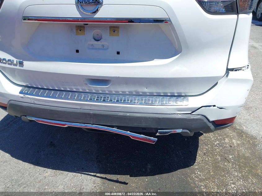 2018 Nissan Rogue VIN KNMAT2MT8JP588380 IAAI salvage auction — RIGHT SIDE, Salvage (California), sold $3,250 on 2026-07-09 (photo 6)