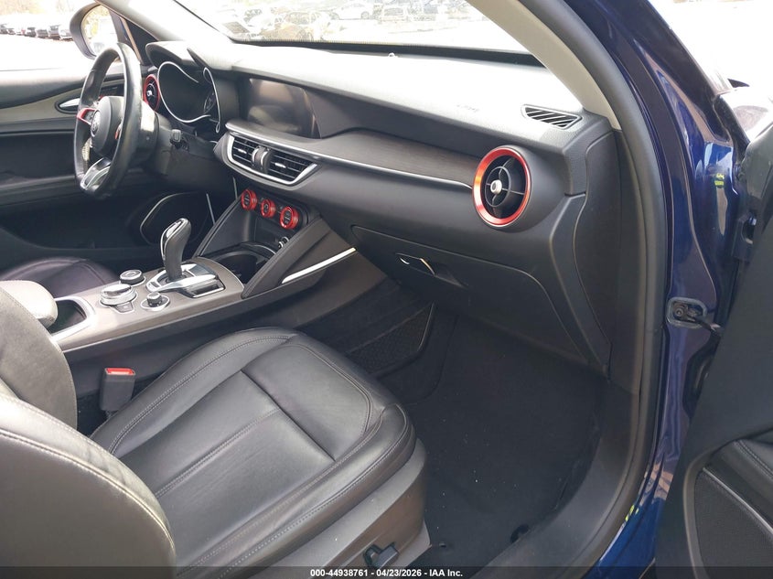 2020 Alfa romeo Stelvio VIN ZASPAKBN1L7C82863 IAAI salvage auction — FRONT END, Wait Title, sold $4,650 on 2026-07-14 (photo 5)