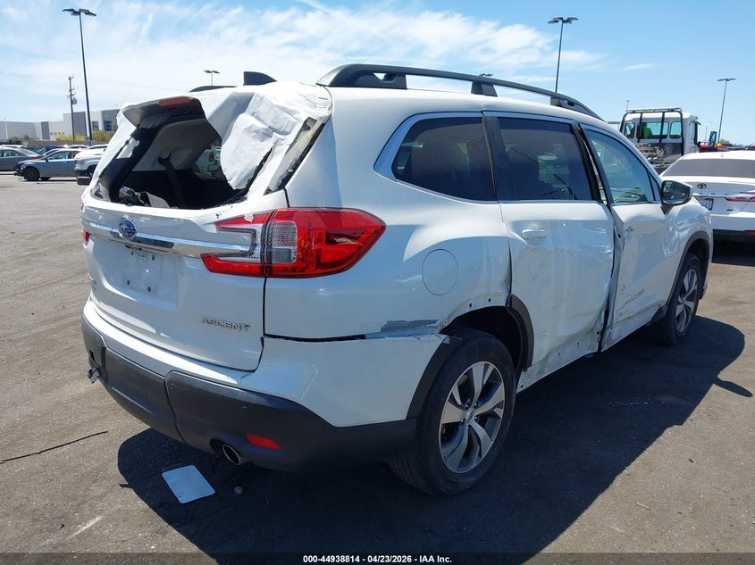 2024 Subaru Ascent VIN 4S4WMACD7R3413172 IAAI salvage auction — SIDE, Wait Title, sold $9,125 on 2026-07-10 (photo 4)