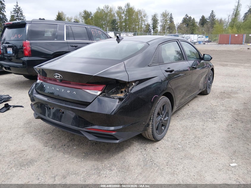 2021 Hyundai Elantra VIN KMHLM4AG3MU122771 IAAI salvage auction — LEFT & RIGHT, Salvage Title, sold $4,000 on 2026-07-15 (photo 4)