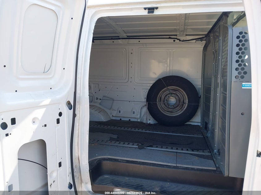 2012 Ford Econoline VIN 1FTNE2EW1CDA42089 IAAI salvage auction — WATER/FLOOD, Salvage (Minnesota), sold $2,450 on 2026-07-31 (photo 8)