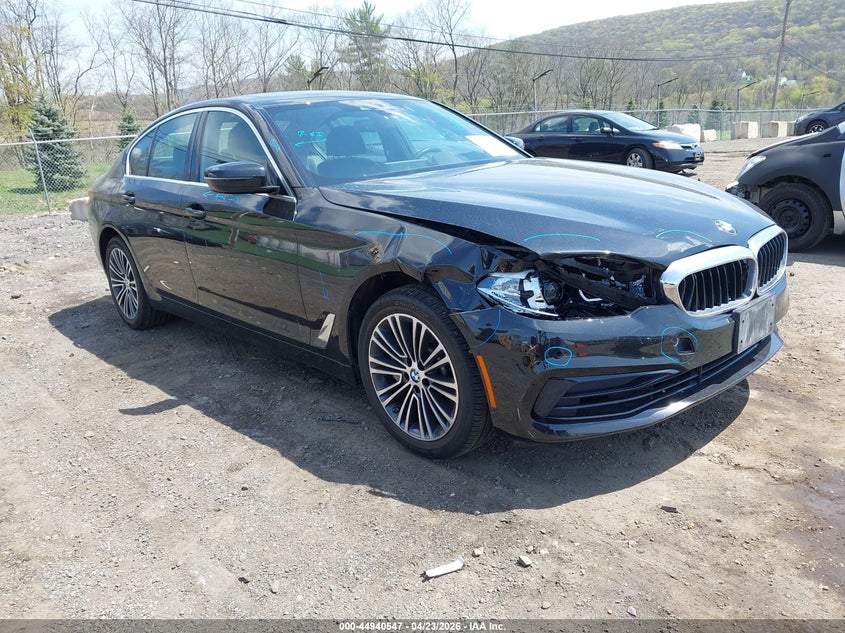 2020 BMW 5er VIN WBAJR7C03LWW71059 — IAAI salvage auction photo