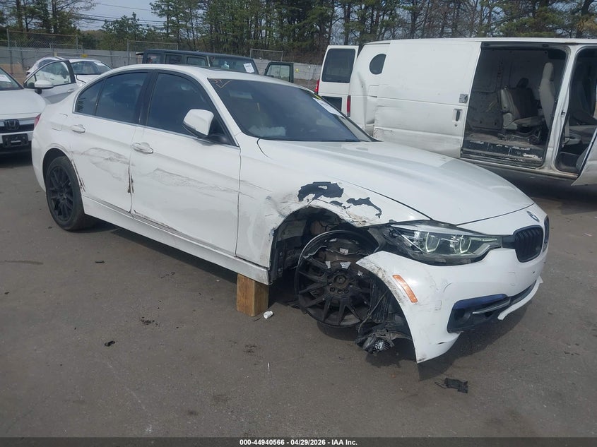 2018 BMW VIN WBA8D9G56JNU68636 IAAI salvage auction — RIGHT SIDE, Salvage (Pennsylvania), sold $2,650 on 2026-07-21 (photo 1)