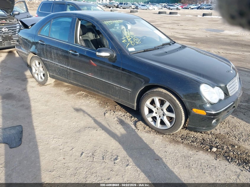 2007 Mercedes-benz C-klasse VIN WDBRF92H37F915153 IAAI salvage auction — FRONT & REAR, Mv-907A (New York), sold $525 on 2026-08-04 (photo 1)