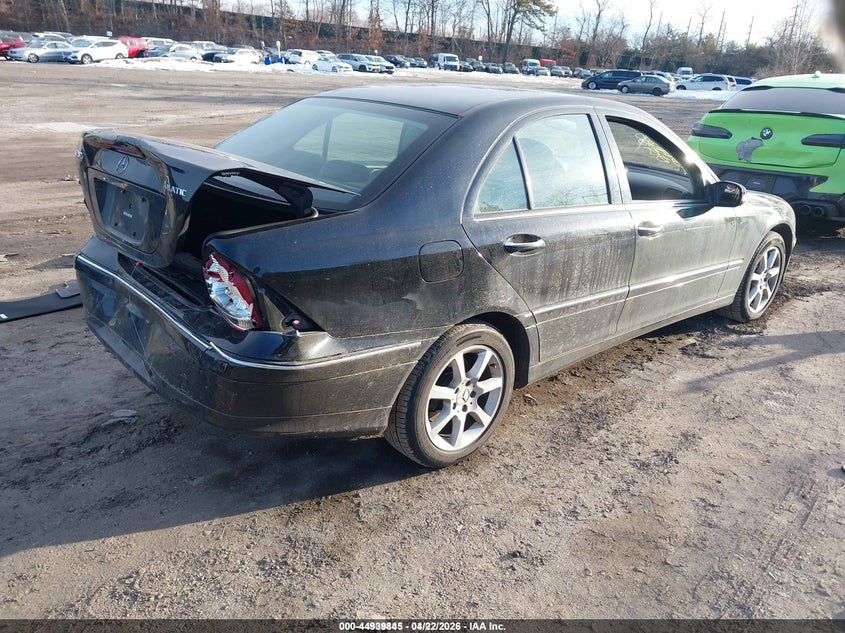 2007 Mercedes-benz C-klasse VIN WDBRF92H37F915153 IAAI salvage auction — FRONT & REAR, Mv-907A (New York), sold $525 on 2026-08-04 (photo 4)