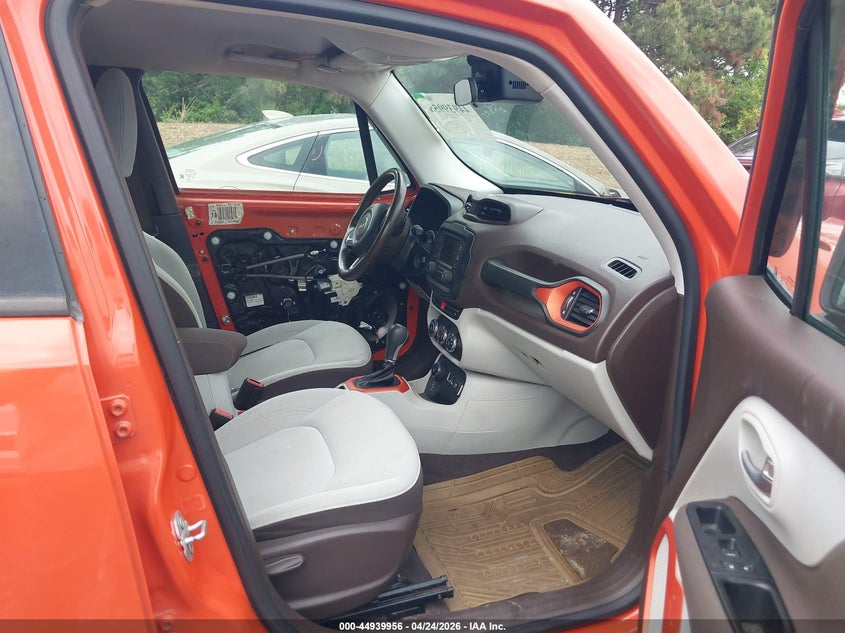 2015 Jeep Renegade VIN ZACCJBBT0FPB76052 IAAI salvage auction — FRONT & REAR, Salvage (Indiana), sold $225 on 2026-07-22 (photo 5)