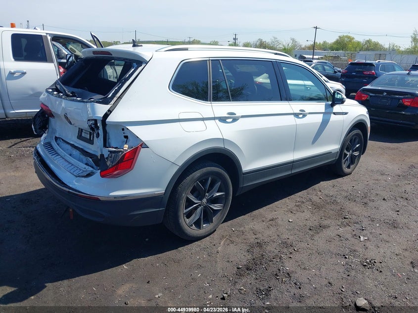 2024 Volkswagen Tiguan VIN 3VV2B7AX3RM068859 IAAI salvage auction — REAR END, Salvage (New Jersey), sold $25 on 2026-07-31 (photo 4)