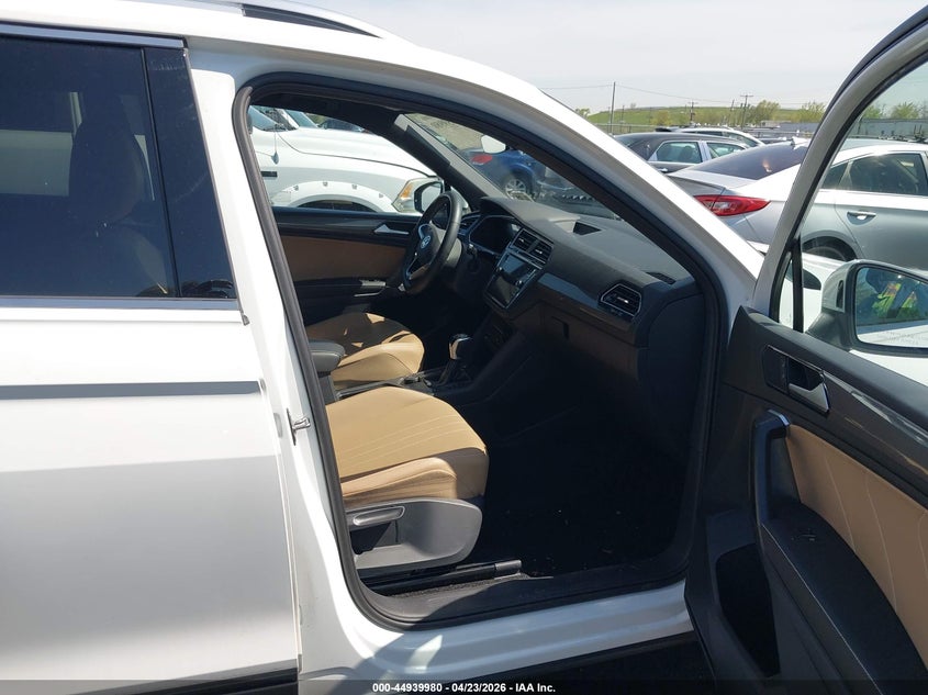 2024 Volkswagen Tiguan VIN 3VV2B7AX3RM068859 IAAI salvage auction — REAR END, Salvage (New Jersey), sold $25 on 2026-07-31 (photo 5)