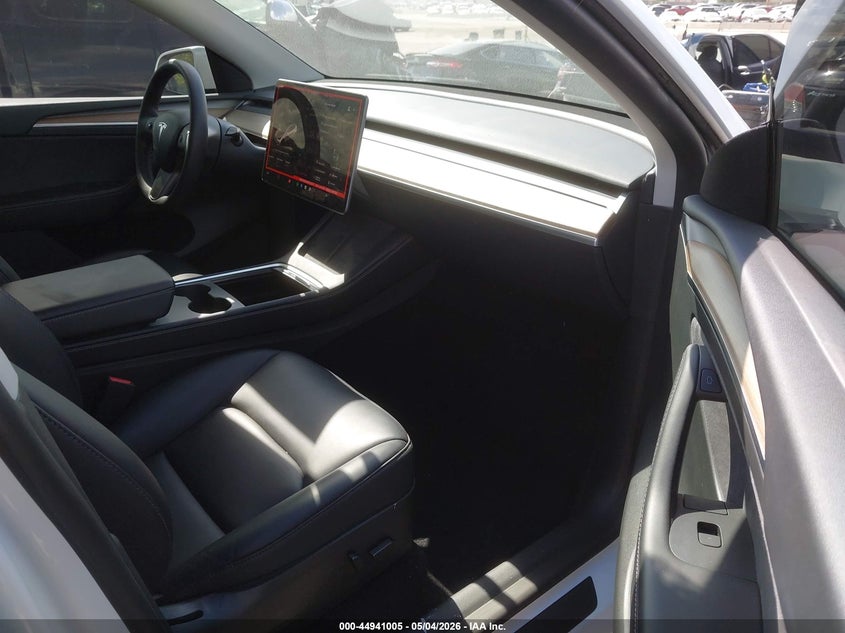 2022 Tesla Model y VIN 7SAYGDEF4NF523875 IAAI salvage auction — LEFT FRONT, Salvage (Arizona), sold $11,500 on 2026-07-30 (photo 5)