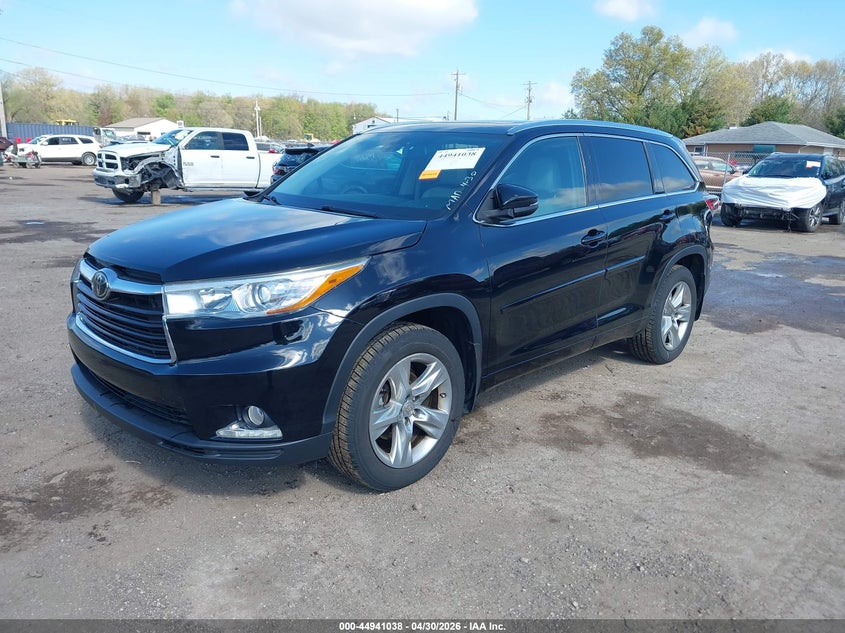 2014 Toyota Highlander VIN 5TDDKRFHXES067318 IAAI salvage auction — RIGHT SIDE, Clear (Indiana), sold $9,700 on 2026-07-07 (photo 2)