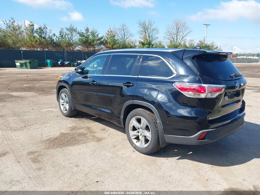 2014 Toyota Highlander VIN 5TDDKRFHXES067318 IAAI salvage auction — RIGHT SIDE, Clear (Indiana), sold $9,700 on 2026-07-07 (photo 3)