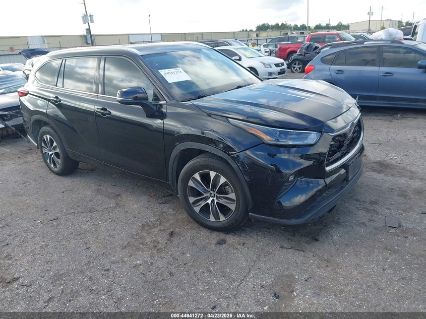2021 Toyota Highlander VIN 5TDGZRAH6MS051809 IAAI salvage auction — FRONT END, Original (Texas), sold $15,700 on 2026-07-08 (photo 1)