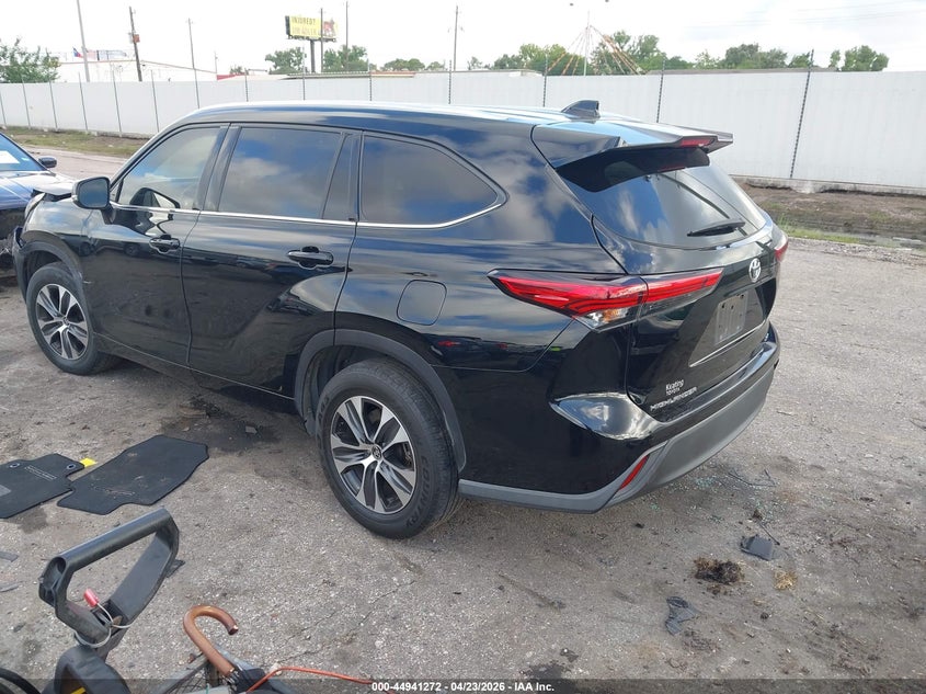 2021 Toyota Highlander VIN 5TDGZRAH6MS051809 IAAI salvage auction — FRONT END, Original (Texas), sold $15,700 on 2026-07-08 (photo 3)