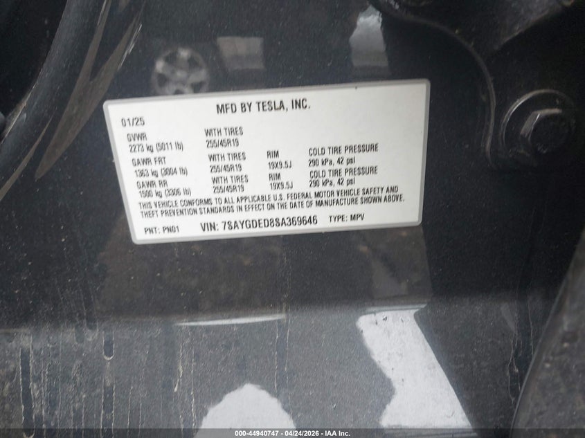 2025 Tesla Model y VIN 7SAYGDED8SA369646 IAAI salvage auction — FRONT & REAR, Salvage Title, sold $3,300 on 2026-07-07 (photo 9)