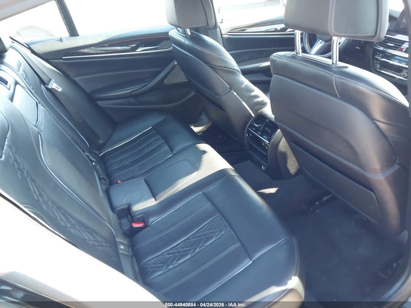 2018 BMW 5er VIN WBAJB9C51JB035160 IAAI salvage auction — LEFT SIDE, Rebuildable (Florida), sold $10,500 on 2026-07-08 (photo 8)
