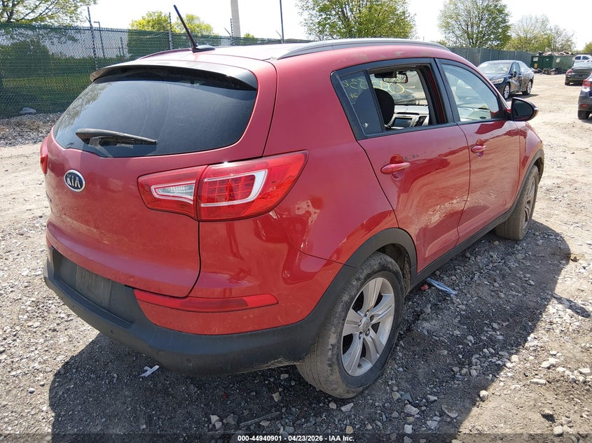 2011 Kia Sportage VIN KNDPB3A29B7092536 IAAI salvage auction — THEFT, Salvage (Pennsylvania), sold $1,450 on 2026-07-31 (photo 4)