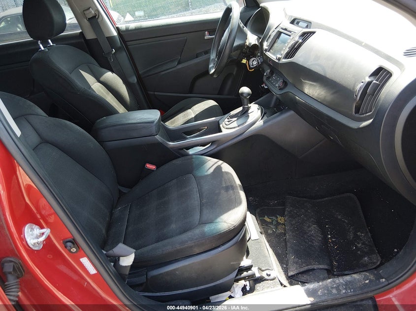 2011 Kia Sportage VIN KNDPB3A29B7092536 IAAI salvage auction — THEFT, Salvage (Pennsylvania), sold $1,450 on 2026-07-31 (photo 5)