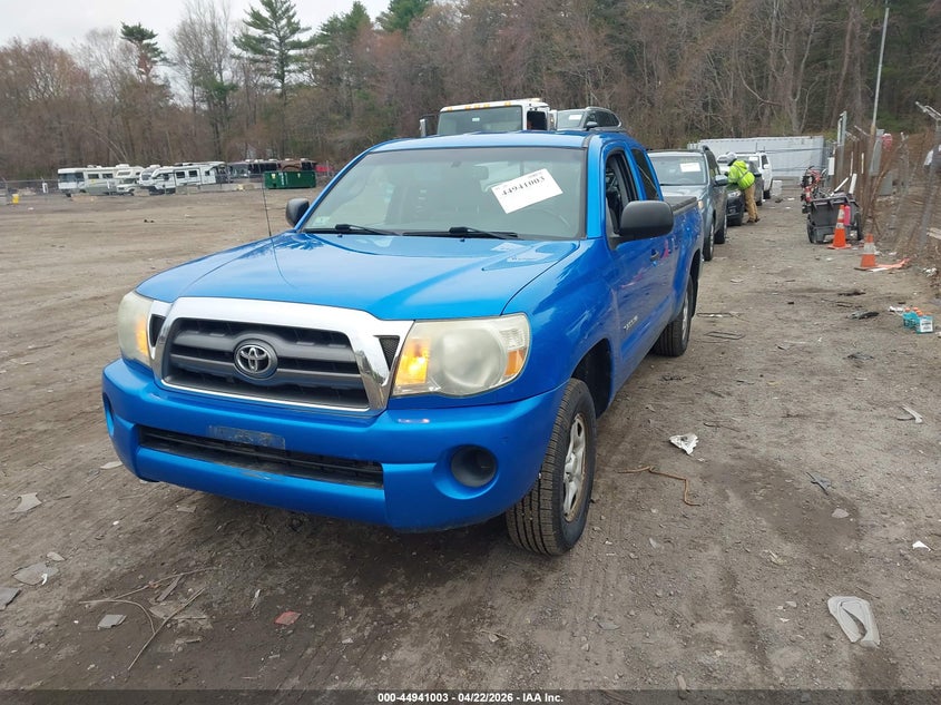 2010 Toyota Tacoma VIN 5TETX4CNXAZ692289 IAAI salvage auction — NORMAL WEAR, Salvage (Texas), sold $3,450 on 2026-07-14 (photo 2)
