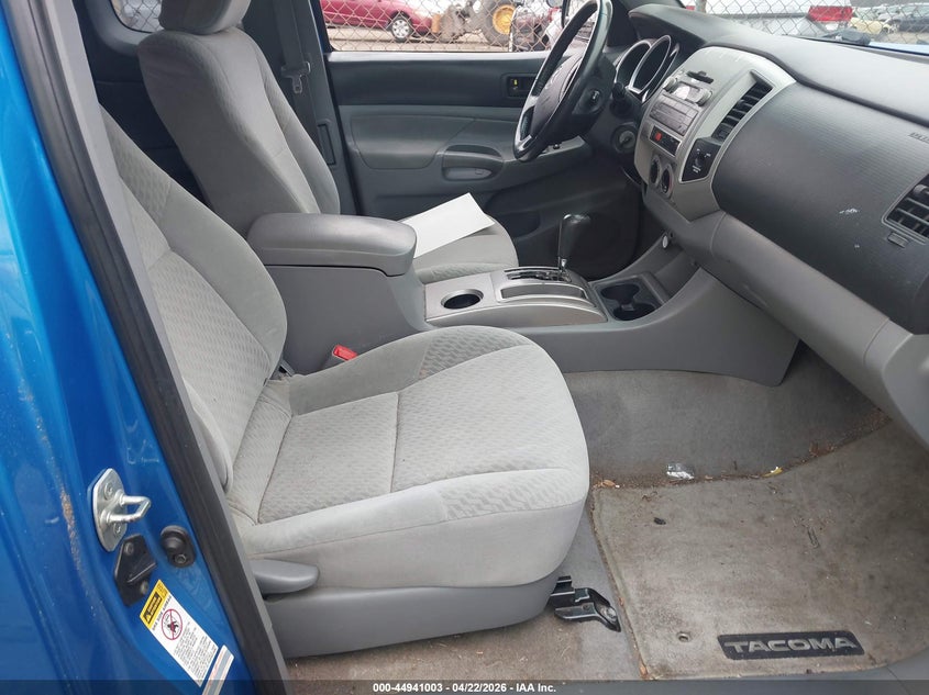 2010 Toyota Tacoma VIN 5TETX4CNXAZ692289 IAAI salvage auction — NORMAL WEAR, Salvage (Texas), sold $3,450 on 2026-07-14 (photo 5)