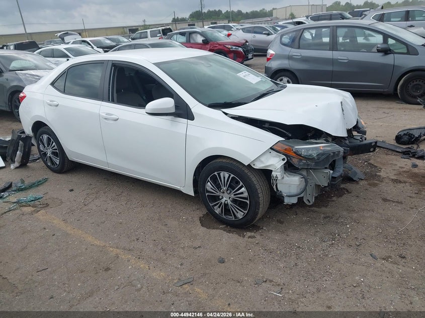 2018 Toyota Corolla VIN 5YFBURHE6JP836484 IAAI salvage auction — FRONT END, Salvage Title, sold $2,600 on 2026-07-29 (photo 1)