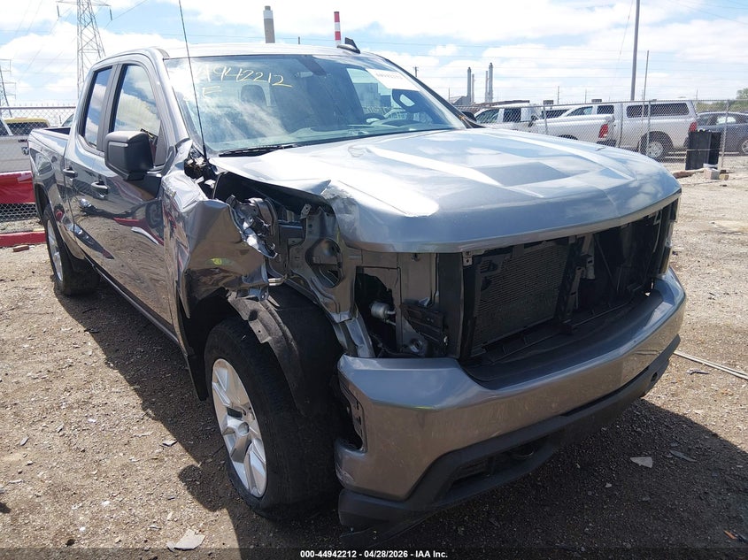 2019 Chevrolet Silverado VIN 1GCRYBEH3KZ342244 IAAI salvage auction — FRONT END, Clear (Indiana), sold $8,000 on 2026-07-29 (photo 6)
