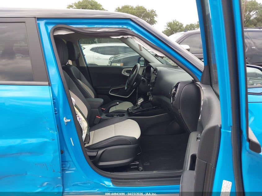 2024 Kia Soul VIN KNDJ53AU1R7221362 IAAI salvage auction — RIGHT SIDE, Original (Texas), sold $4,750 on 2026-07-07 (photo 5)