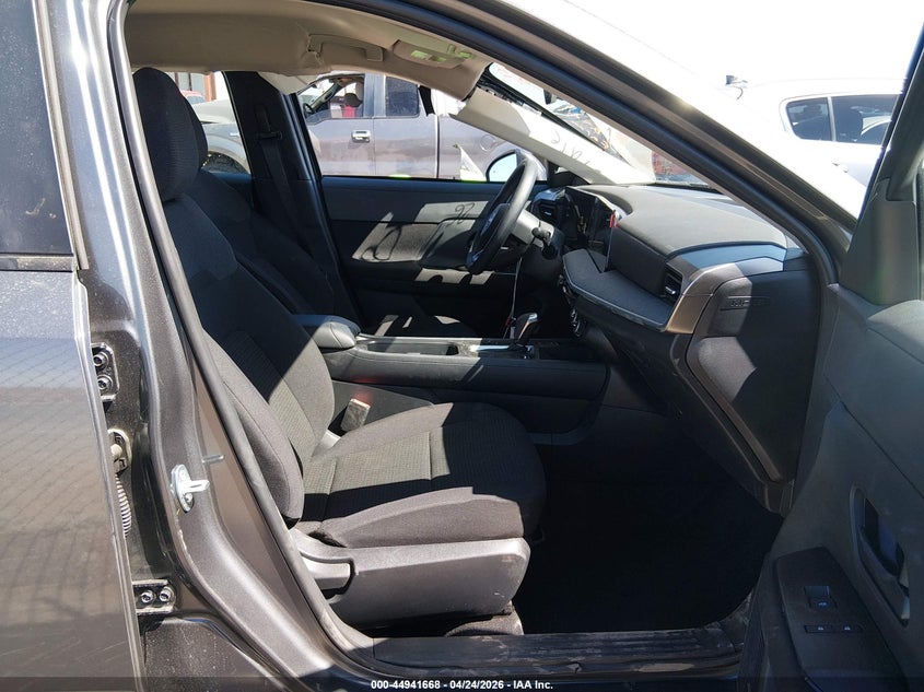 2026 Nissan Kicks VIN 3N8AP6BE8TL376226 IAAI salvage auction — LEFT SIDE, Salvage Title, sold $8,150 on 2026-08-01 (photo 5)