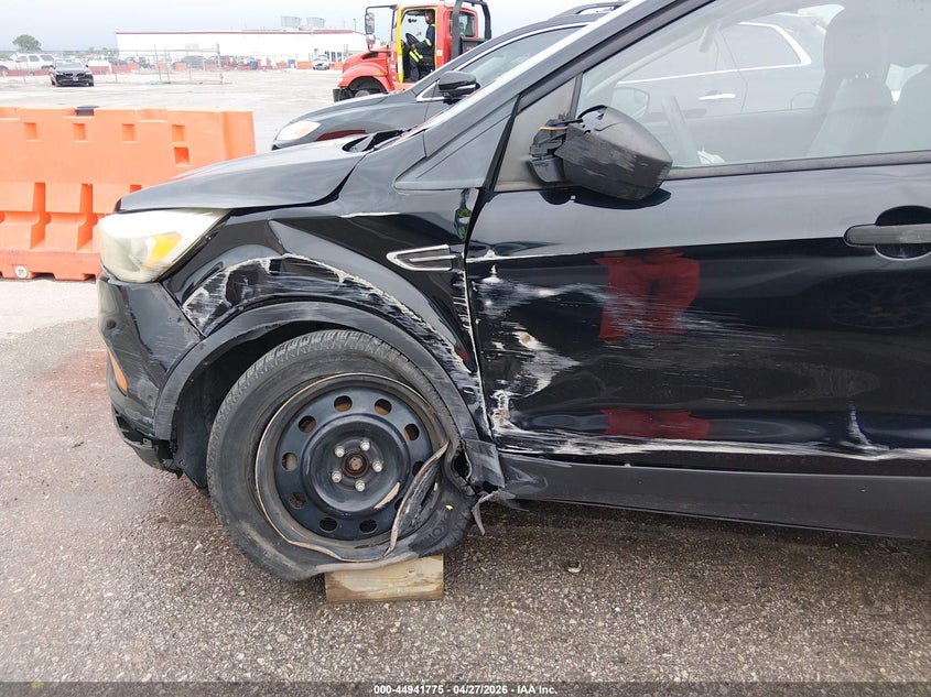 2017 Ford Escape VIN 1FMCU0F76HUC01102 IAAI salvage auction — LEFT SIDE, Salvage Title, sold $400 on 2026-07-19 (photo 6)