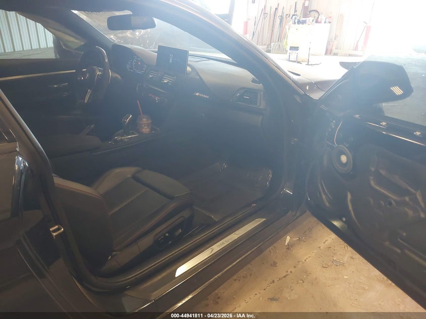 2014 BMW 4er VIN WBA3R1C5XEK190303 IAAI salvage auction — LEFT SIDE, Wait Title, sold $3,600 on 2026-08-12 (photo 5)