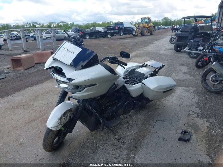 2024 Harley-davidson Road glide VIN 1HD1KH718RB626889 IAAI salvage auction — FRONT END, Salvage (Ohio), sold $8,800 on 2026-09-01 (photo 2)