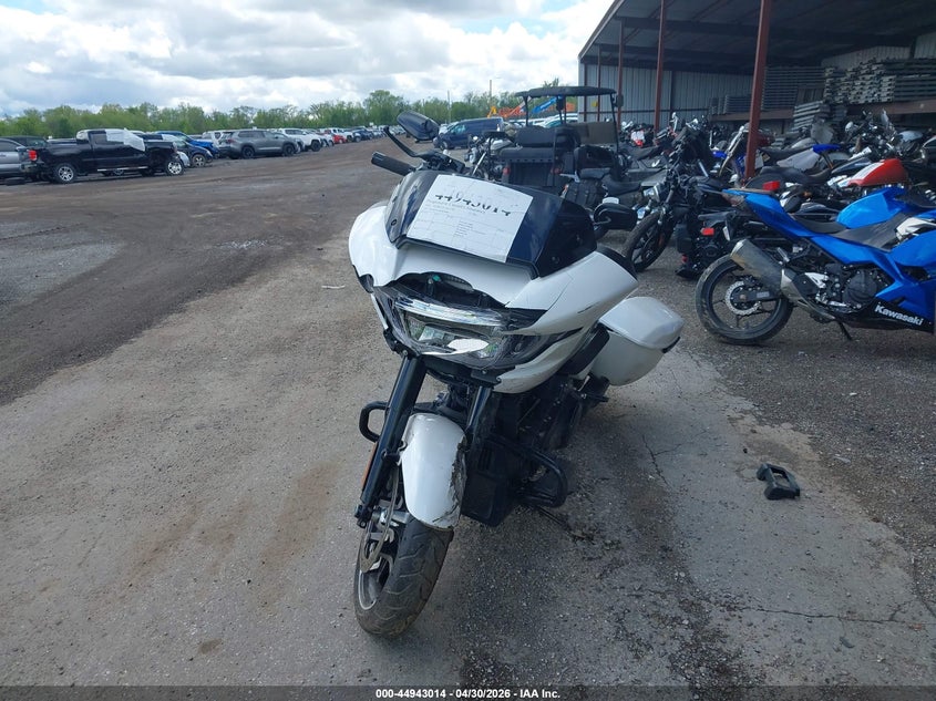 2024 Harley-davidson Road glide VIN 1HD1KH718RB626889 IAAI salvage auction — FRONT END, Salvage (Ohio), sold $8,800 on 2026-09-01 (photo 5)