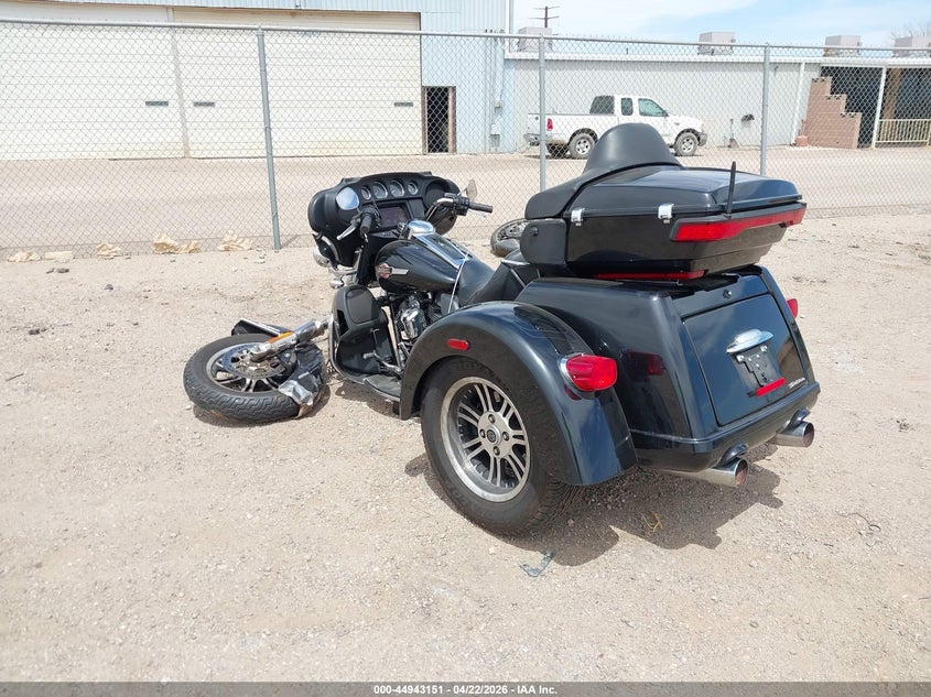 2022 Harley-davidson Tri glide ultra VIN 1HD1MAF16NB856265 IAAI salvage auction — FRONT END, Original (Texas), sold $12,100 on 2026-07-07 (photo 3)