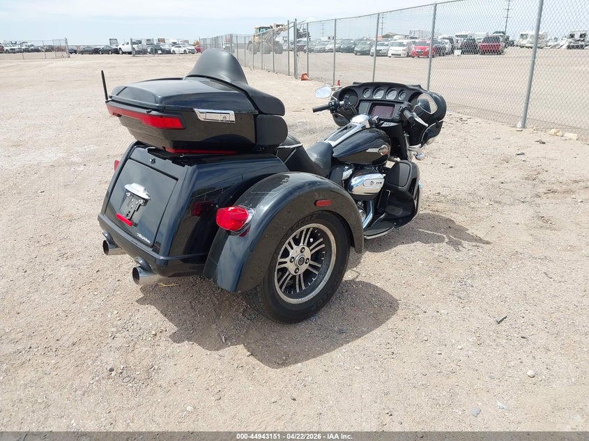2022 Harley-davidson Tri glide ultra VIN 1HD1MAF16NB856265 IAAI salvage auction — FRONT END, Original (Texas), sold $12,100 on 2026-07-07 (photo 4)