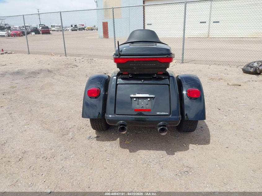 2022 Harley-davidson Tri glide ultra VIN 1HD1MAF16NB856265 IAAI salvage auction — FRONT END, Original (Texas), sold $12,100 on 2026-07-07 (photo 6)