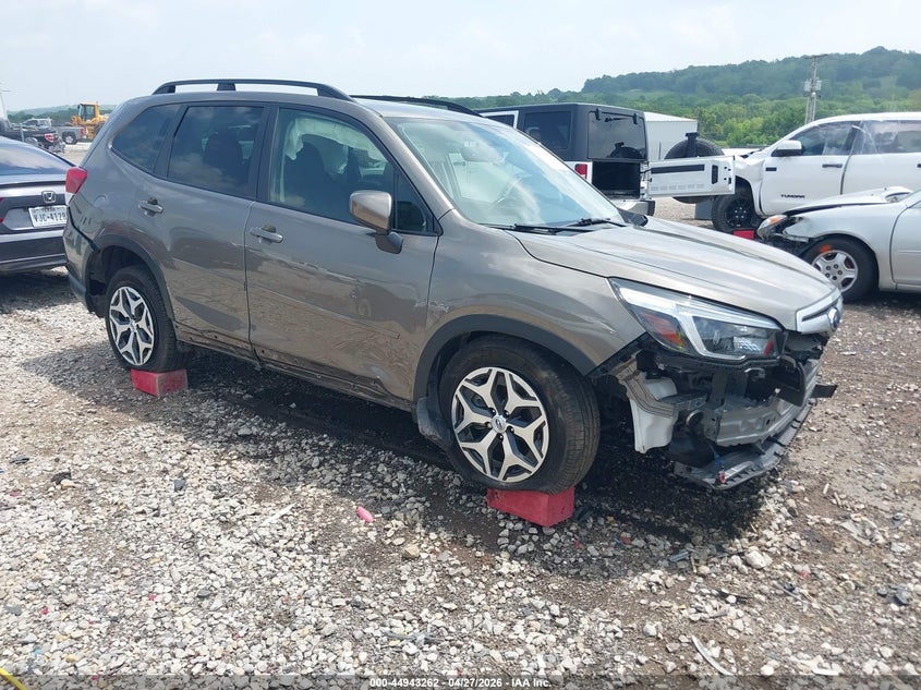 2021 Subaru Forester VIN JF2SKAJC0MH472046 IAAI salvage auction — FRONT END, Salvage (Arkansas), sold $2,850 on 2026-07-15 (photo 1)