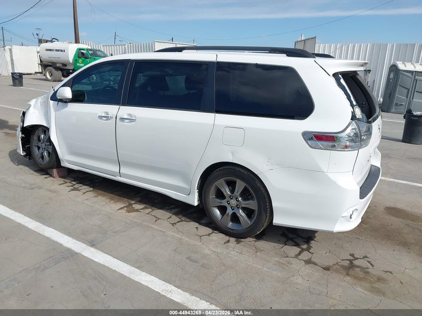 2016 Toyota Sienna VIN 5TDXK3DC6GS725219 IAAI salvage auction — FRONT & REAR, Salvage (California), sold $1,800 on 2026-07-08 (photo 3)