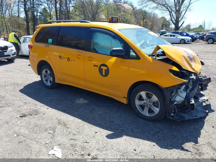 2020 Toyota Sienna VIN 5TDKZ3DC0LS086092 IAAI salvage auction — FRONT END, Mv-907A (New York), sold $1,800 on 2026-07-14 (photo 1)