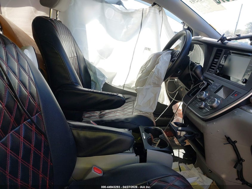 2020 Toyota Sienna VIN 5TDKZ3DC0LS086092 IAAI salvage auction — FRONT END, Mv-907A (New York), sold $1,800 on 2026-07-14 (photo 5)