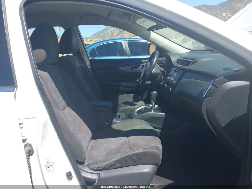 2016 Nissan Rogue VIN KNMAT2MT2GP699712 IAAI salvage auction — FRONT END, Salvage (California), sold $2,350 on 2026-07-08 (photo 5)