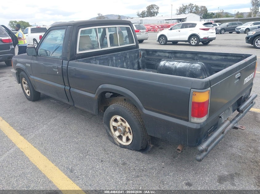1988 Mazda B2200 VIN JM2UF1132J0329780 IAAI salvage auction — NORMAL WEAR, Clear - Dealer Only (California), sold $125 on 2026-07-21 (photo 3)