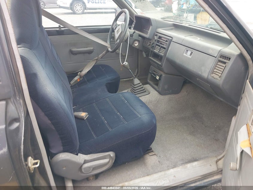 1988 Mazda B2200 VIN JM2UF1132J0329780 IAAI salvage auction — NORMAL WEAR, Clear - Dealer Only (California), sold $125 on 2026-07-21 (photo 5)