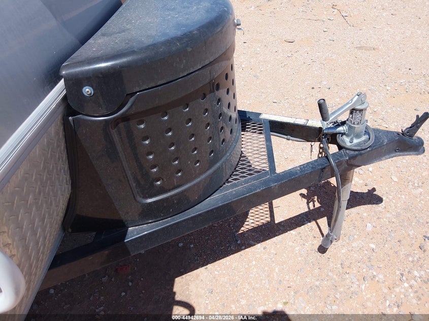 2016 Other Other VIN 57HTT13S2GS002096 IAAI salvage auction — REAR END, Salvage (Texas), sold $525 on 2026-07-29 (photo 7)