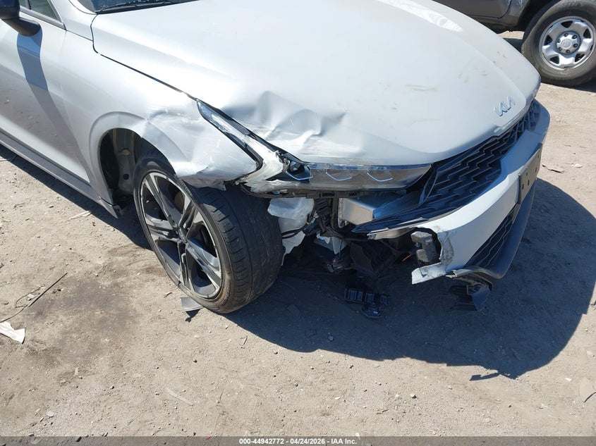 2023 Kia K5 VIN 5XXG64J20PG194431 IAAI salvage auction — RIGHT FRONT, Salvage Title, sold $525 on 2026-07-28 (photo 6)
