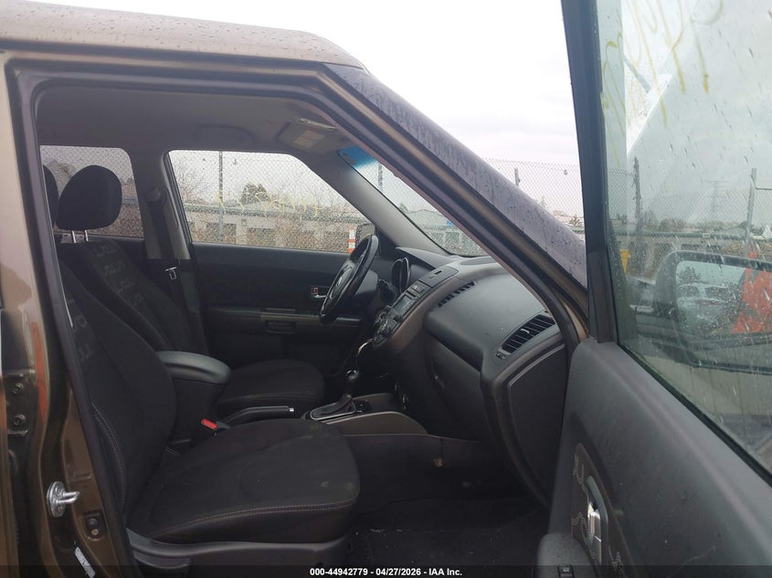 2013 Kia Soul VIN KNDJT2A65D7573046 IAAI salvage auction — WATER/FLOOD, Salvage Title, sold $275 on 2026-07-14 (photo 5)