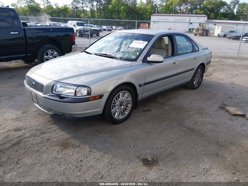 2000 Volvo S80 VIN YV1TS90DXY1115591 IAAI salvage auction — LEFT FRONT, Clear (Virginia), sold $1,100 on 2026-07-10 (photo 2)